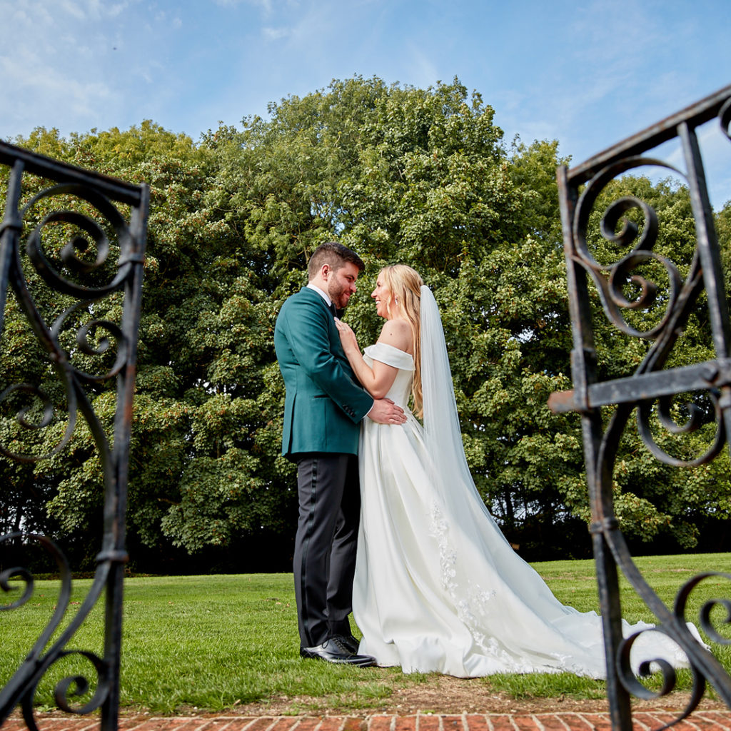 wedding-photographer-at-leez-priory